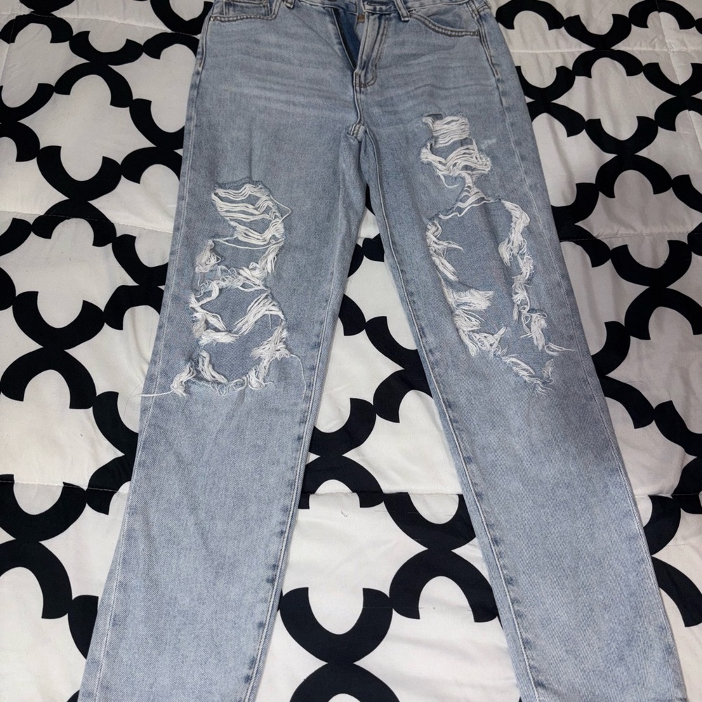 American Eagle Outfitters Light Blue Distressed Straight Leg Jeans